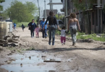 INDEC: una familia necesitó casi 100 mil pesos para no ser pobre en mayo
