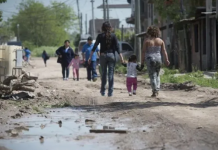 INDEC: Una familia necesitó $119.757 para no caer en la pobreza en agosto