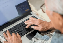 Entregan notebooks para jubilados: cuáles son los requisitos para poder acceder en diciembre