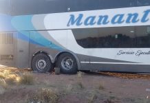 Chepes: Chofer de colectivo falleció cuando intentaba ayudar a otro coche con desperfecto mecánico