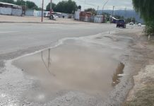 Portezuelo: Tiene un “río de aguas servidas” frente de su domicilio y pide por favor que el municipio haga algo
