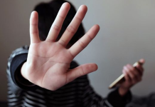 La Plata: denunciaron a una maestra por grooming a un chico de 12 años
