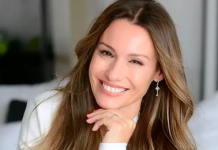 Pampita disfrutó del finde XXL en San Ignacio y con una microbikini rojo fuego