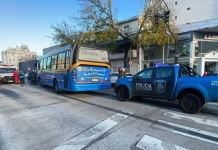 Un colectivo atropelló y mató a una mujer en el barrio Vélez Sarsfield