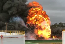 Incendio en la refinería de Ensenada causó pánico entre vecinos: estaría “contenido”