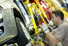 La industria cayó un 19,5% en junio