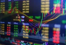 Tras el desplome de este lunes, la Bolsa de Tokio rebota y sube 10 puntos