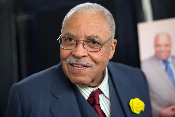 james-earl-jones-tapajpg