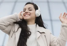 Según la inteligencia artificial, estos son los géneros musicales que escuchan los más capaces