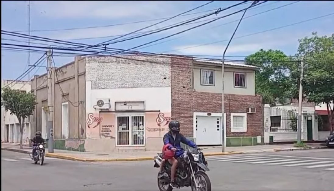 300573_1743013436