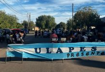 Ulapes: Alumnos del profesorado cortaron ruta pidiendo profe de Matemática
