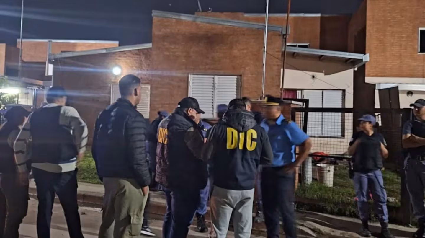 los-dos-hermanos-y-un-amigo-de-la-victima-fueron-detenidos-tras-el-crimen-foto-gentileza-diario-chaco-N6LRLE7MTJHHLEIP6IRPYF2WFY