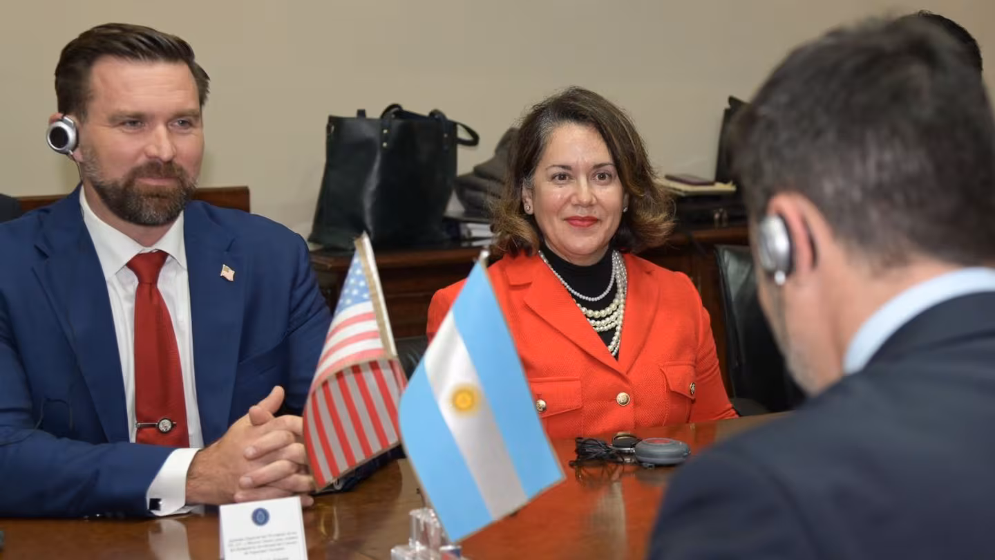altos-mandos-militares-y-de-defensa-norteamericanos-llegaron-a-la-argentina-la-ultima-semana-foto-x-luispetri-V6QGTHJVAREONLMGKROIDZGZJI