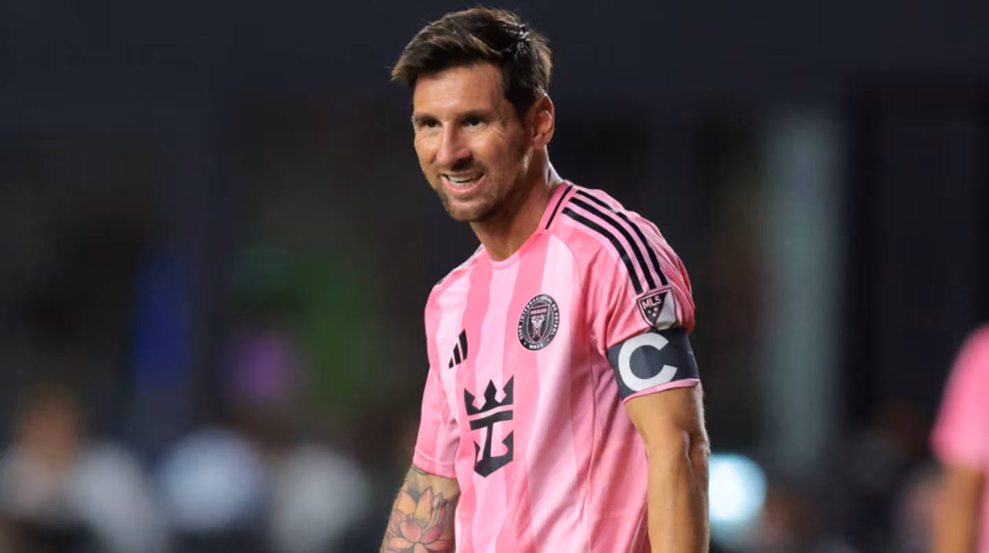 lionel-messi-no-se-entreno-con-sus-companeros-en-el-inter-miami-y-encendio-las-alarmas-antes-de-un-partido-clave-foto-reuters-IN2TJQSPSNE4PF3YSEZBTAL7WA