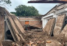 Ulapes: Se derrumbó parte del techo de un garaje