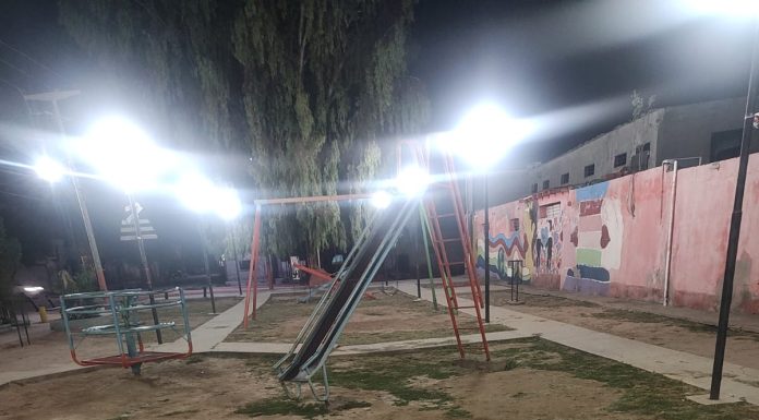 Chepes: Peligro latente para los niños en un espacio verde