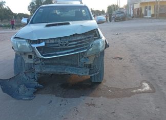 Chepes: Choque entre dos camionetas, solo daños materiales