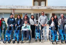 Ulapes: Entregan Trece elementos de apoyo a personas con discapacidad