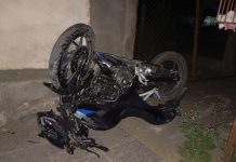 Ulapes: Un joven resultó herido tras un fuerte choque entre una moto y un auto