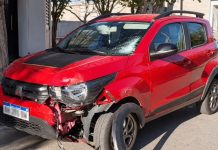 Capital: Choque entre un auto y una moto en avenida Luis Vernet